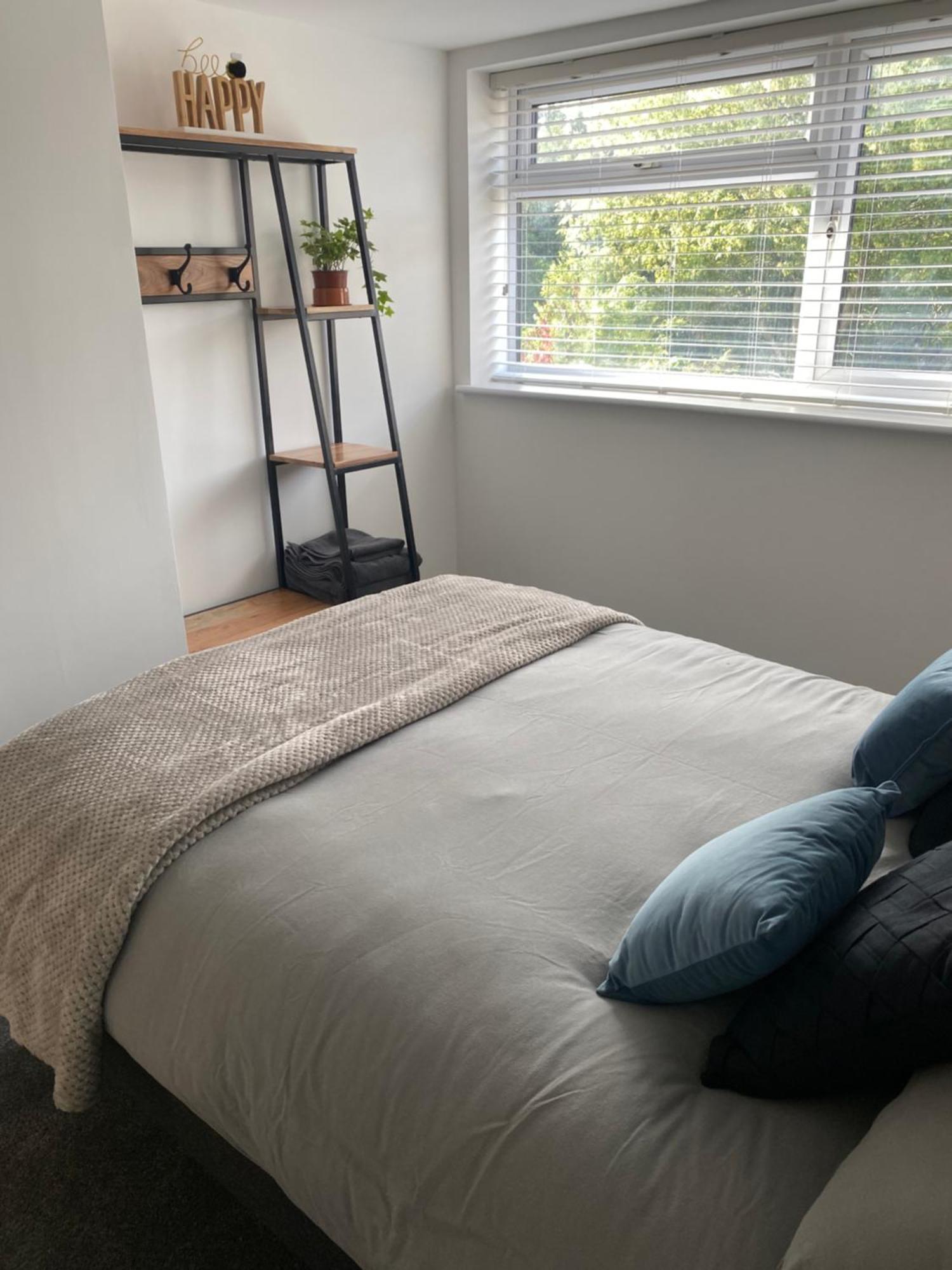 Modern 1 Bed Apartment With Car Parking Bitton Zewnętrze zdjęcie